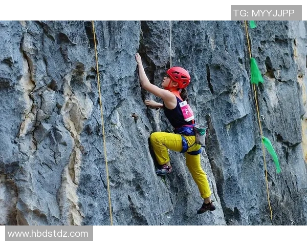 成都攀岩队勇攀高峰中路突破助力攀岩热潮再创新高 成都攀岩队勇攀高峰中路突破助力攀岩热潮再创新高