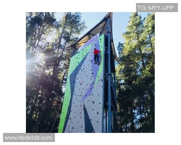 攀岩人生的高峰与低谷张强分享他的攀岩旅程与心路历程 攀岩人生的高峰与低谷张强分享他的攀岩旅程与心路历程